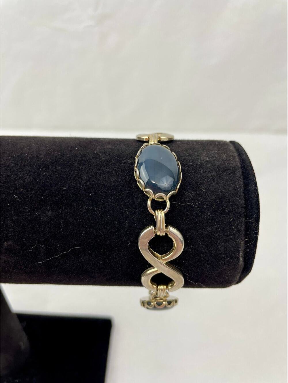 Figure 8 Silver Link and Navy Blue Cabochon Beaded Bracelet, For Small Wrist